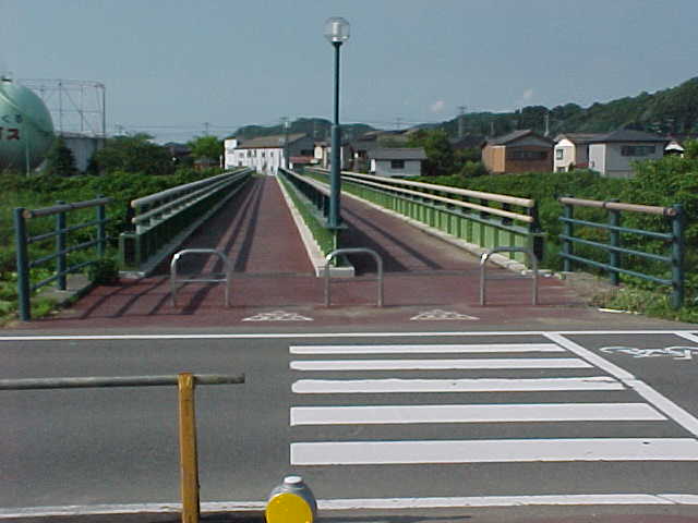 ㋴